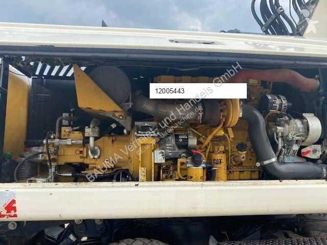 Lopatový nakládač Caterpillar (12005443)