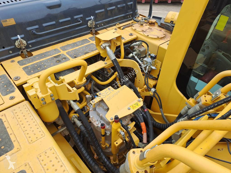 Lopatový nakládač Komatsu HB 365 LC-3 Hybrid