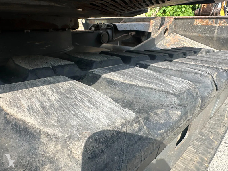 Escavadora Mecalac