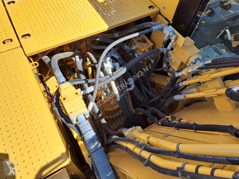 Graafmachine Caterpillar FL N