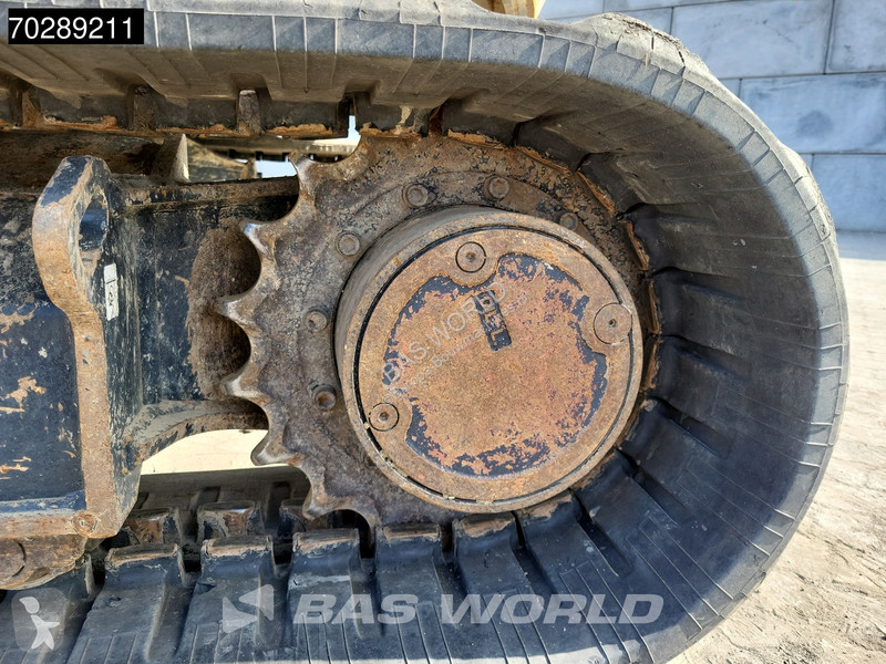 Escavadora Kubota KX080-4