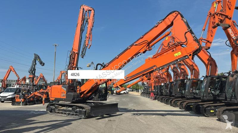 Excavadora Hitachi DM-7