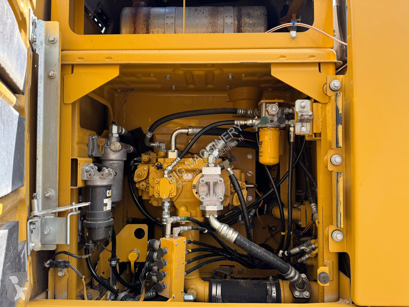 Excavator Caterpillar