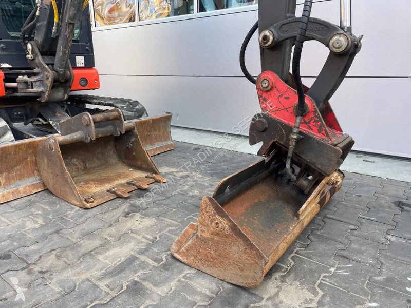 Escavadora Eurocomach ES25ZT