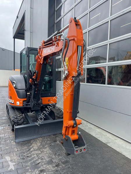 Escavadora Hitachi ZX33U-6 | A/C