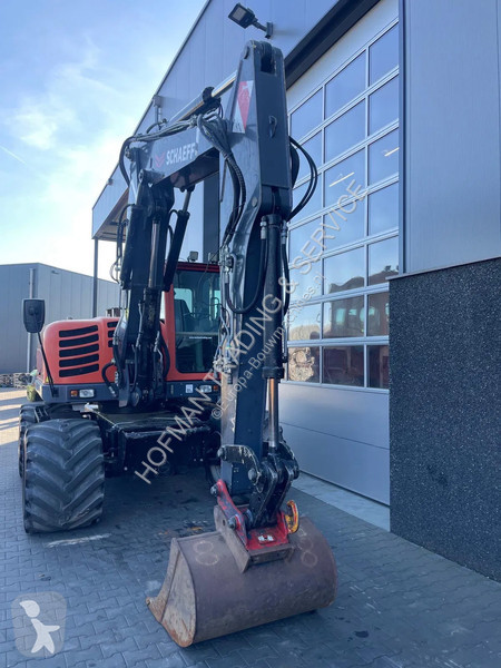 Excavator Terex