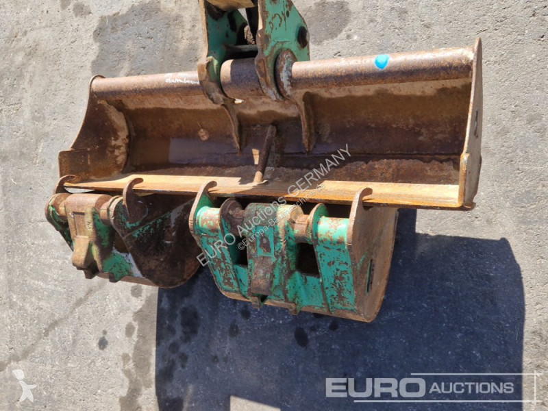 Escavadora Bobcat E27Z
