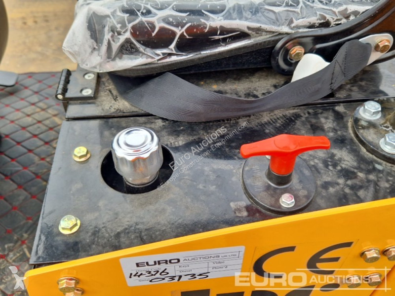 Escavadora JPC HT12