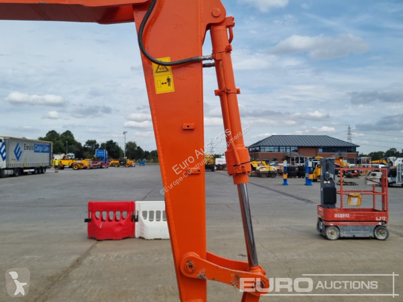 Escavatore Doosan DS80-7C