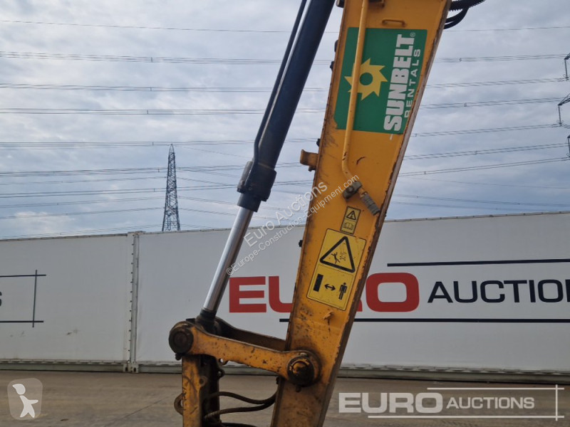 جرافة JCB JS131LC