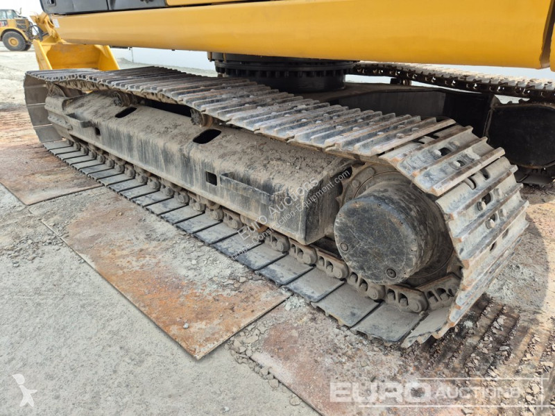 Excavator Caterpillar 3