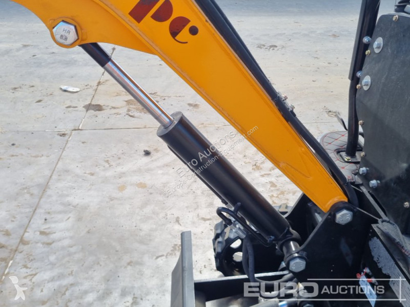 Escavadora JPC HT12