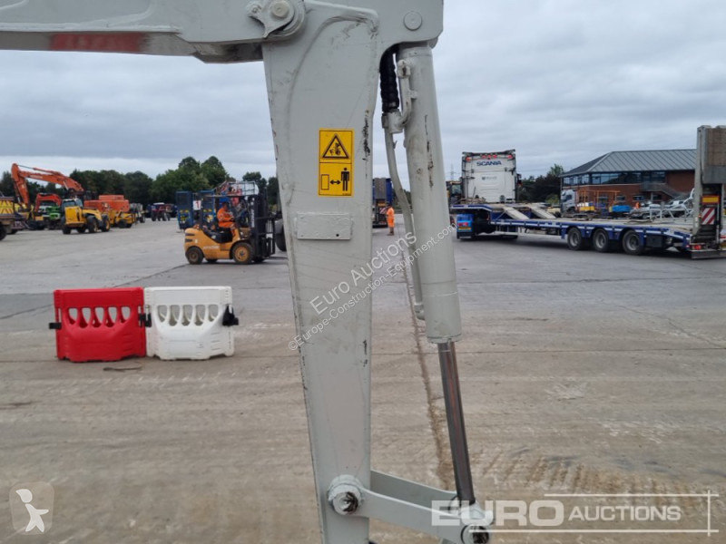 Escavadora Takeuchi TB150C