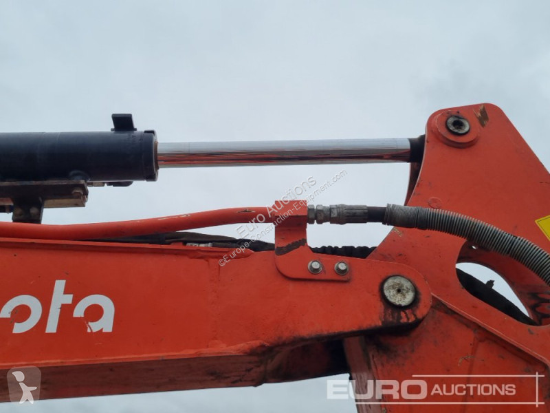 جرافة Kubota U48-4