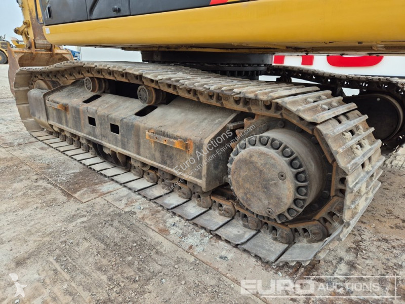 Escavatore Caterpillar 2