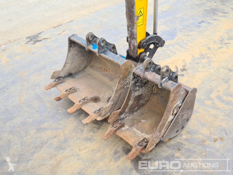 جرافة JCB 16C-1