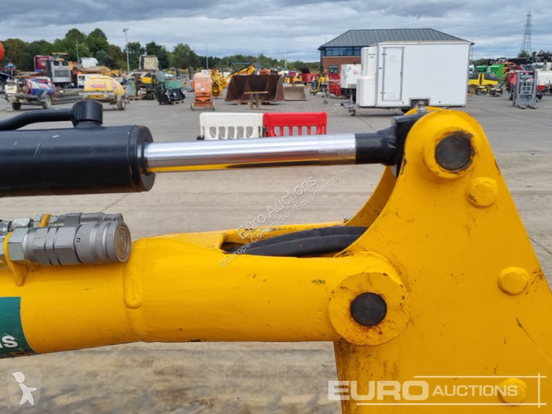 جرافة JCB
