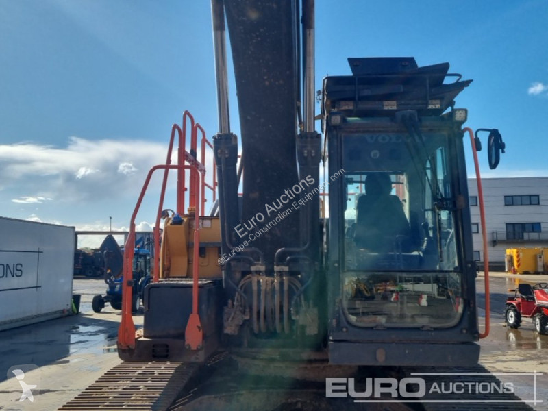 Excavator Volvo EC200EL