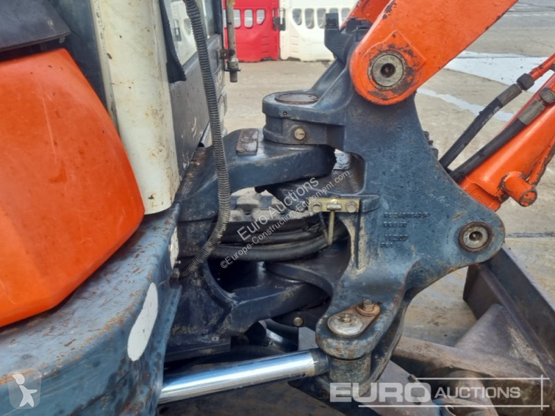 Lopatový nakládač Kubota KX71-3
