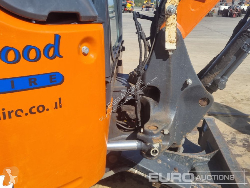 Escavatore Hitachi ZX26U-6 CLR