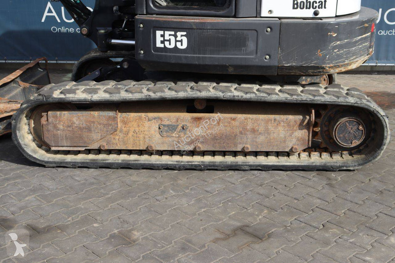 جرافة Bobcat E55