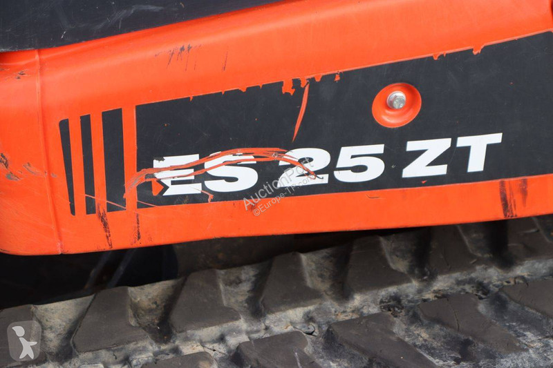 Escavadora Eurocomach ES 25 ZT