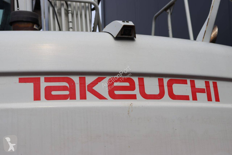 جرافة Takeuchi