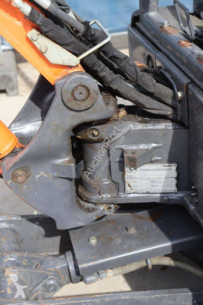 Escavatore Hitachi ZX17U
