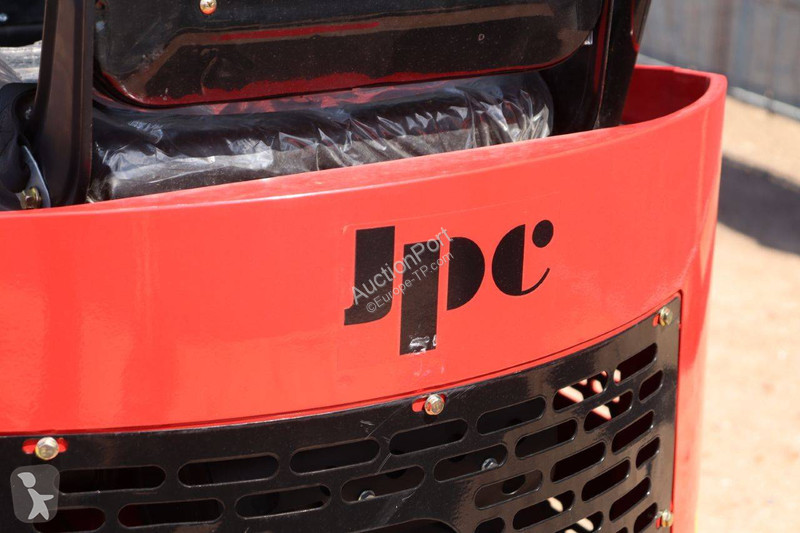 Excavadora JPC HT12