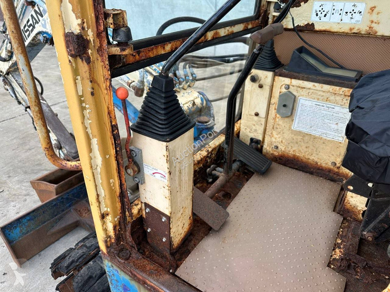 Excavator Nissan