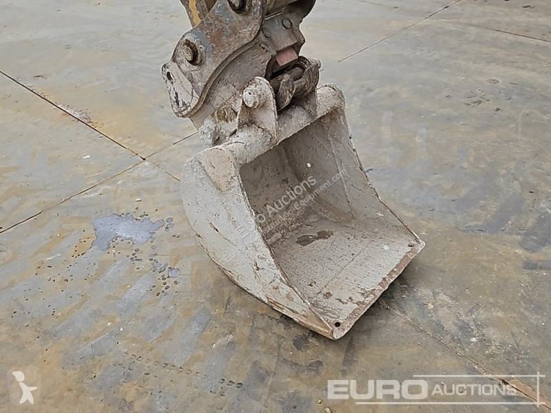 Escavatore Caterpillar R