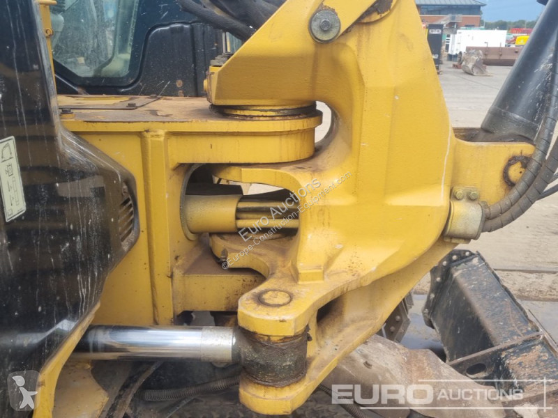 Excavator Caterpillar R