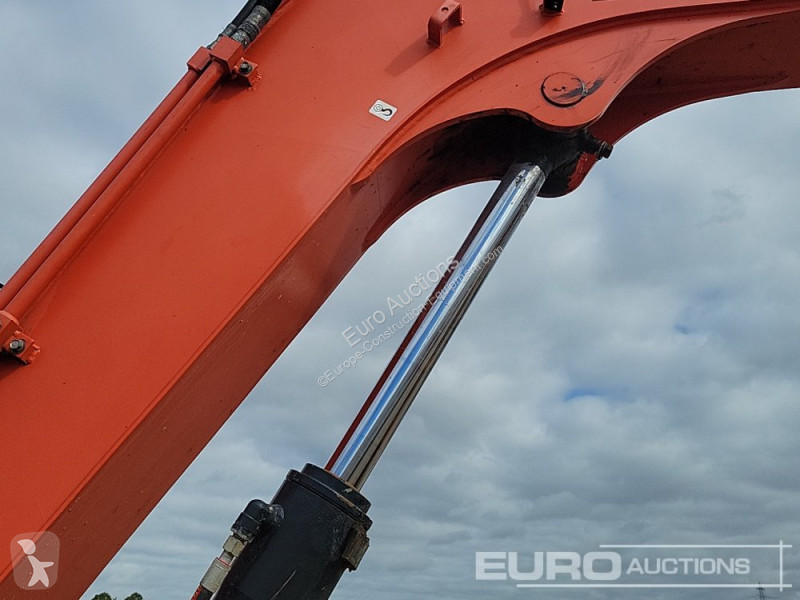 Escavatore Kubota KX080-4