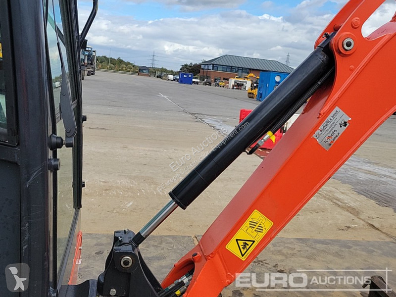 جرافة Kubota KX019-4