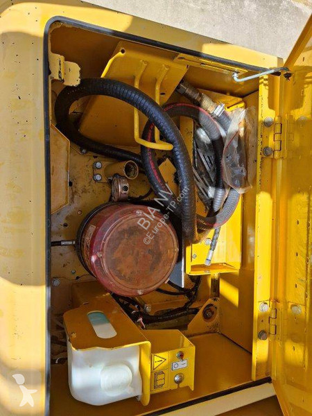 Escavadora Komatsu