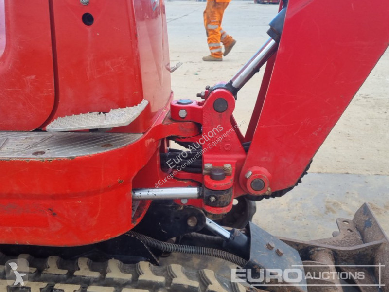 جرافة JCB 801CTS