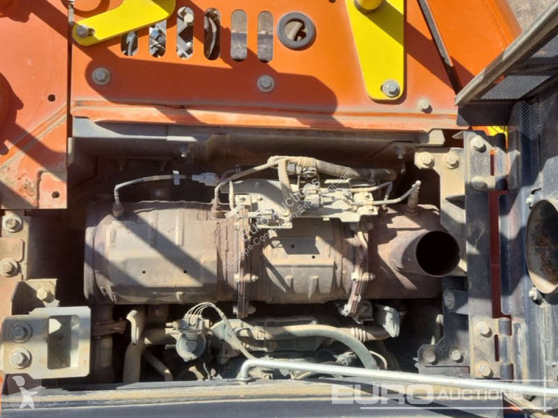 Excavadora Hitachi -7