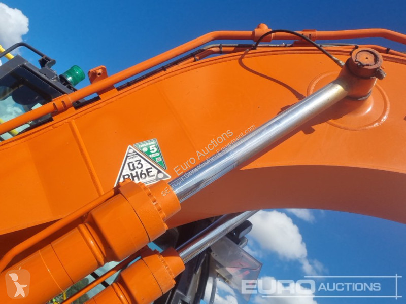 Excavadora Hitachi -7