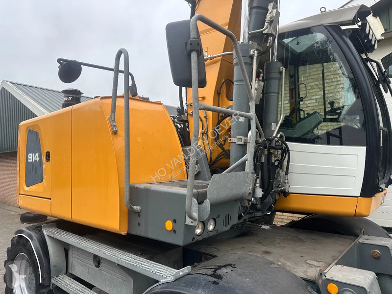 Escavadora Liebherr A