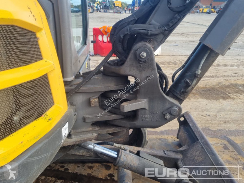 Lopatový nakládač Volvo ECR50D
