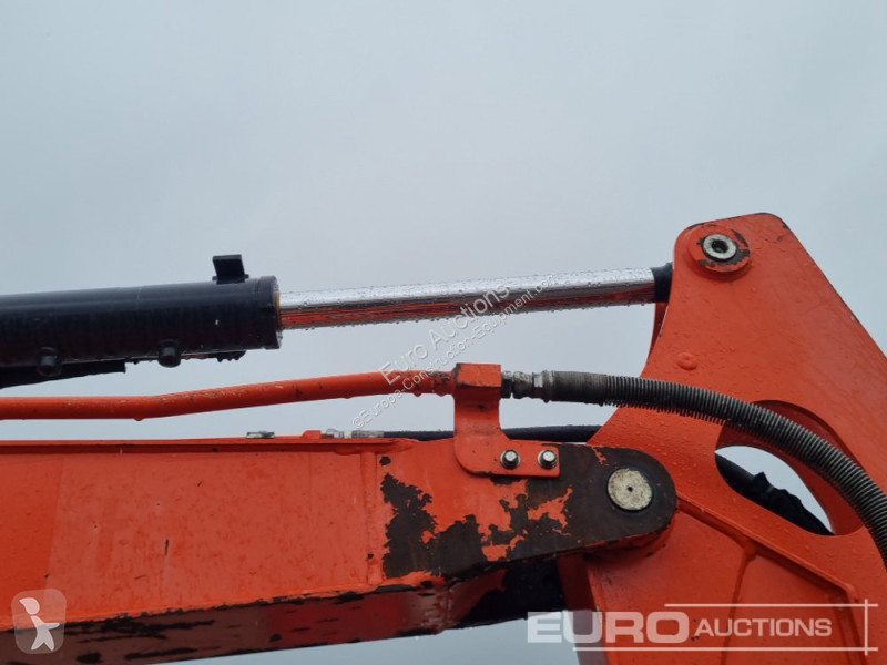 Lopatový nakládač Kubota U48-4