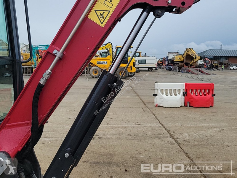 Lopatový nakládač Yanmar SV26