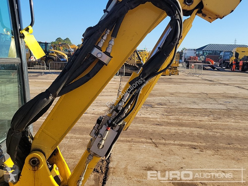 Lopatový nakládač Komatsu PC26MR-3