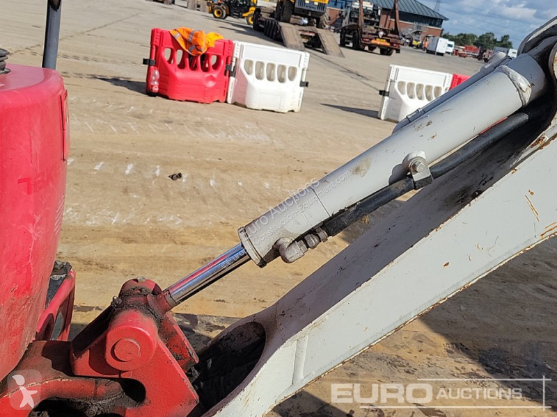 Graafmachine Takeuchi TB210R