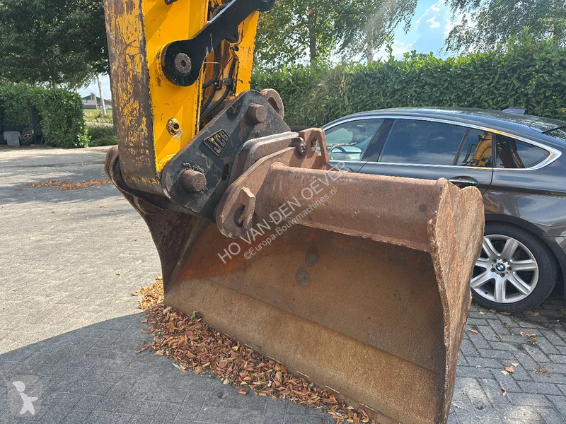 Lopatový nakládač JCB JS190