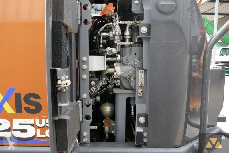 Rýpadlo Hitachi