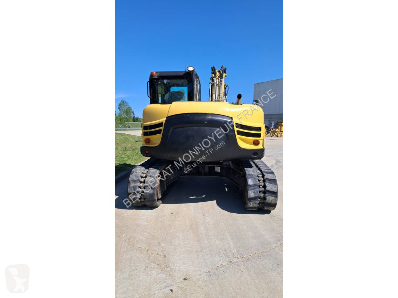 جرافة Yanmar SV120