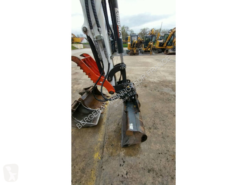 Excavator Bobcat E27