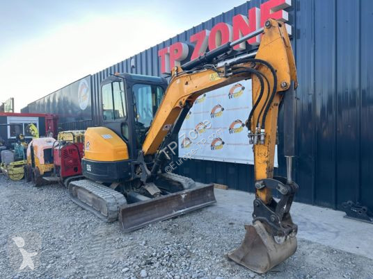 Lopatový nakládač Bobcat e35 cabine à 23500 € ht