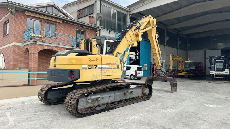 جرافة Liebherr R317